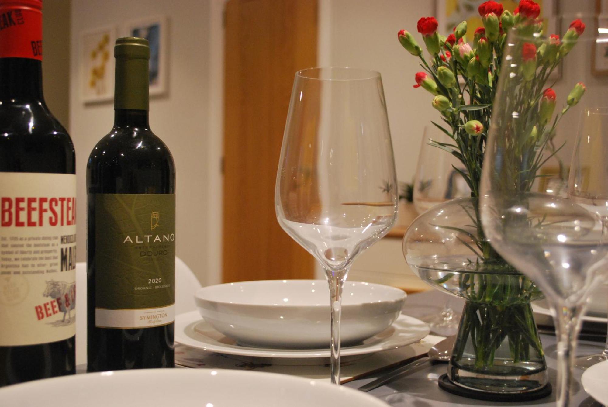 Stylish-stays Covert Cottage, Stylish Cottage, Parking, Patio, Dog Friendly, Ev Fleet